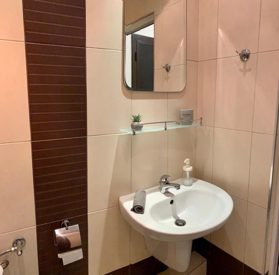 Apartament Comfy & Stylish Warna Zewnętrze zdjęcie